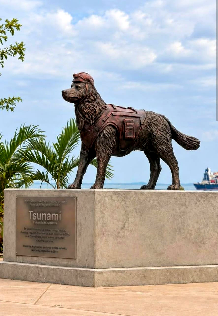 Estatua de Tsunami, El Guardián de la Esperanza